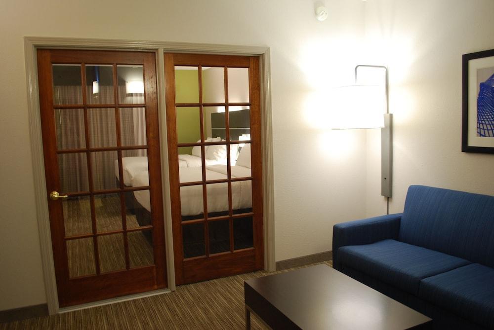 Holiday Inn Express Hotel & Suites Kingsport-Meadowview I-26 By Ihg Экстерьер фото